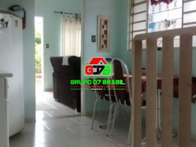 Casa para Venda em São José dos Campos - 4