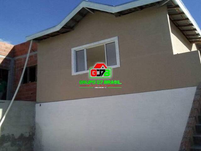 Casa para Venda em São José dos Campos - 2