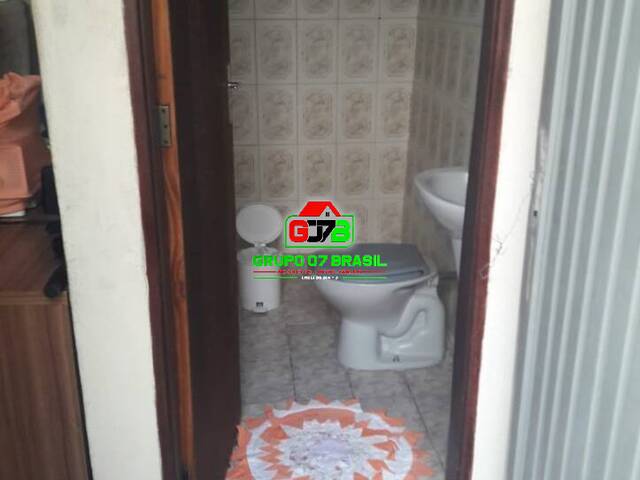 Casa para Venda em São José dos Campos - 4