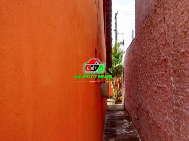 Casa para Venda em Caraguatatuba - 2