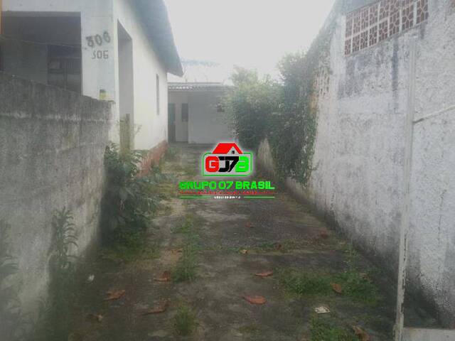 Casa para Venda em São José dos Campos - 2
