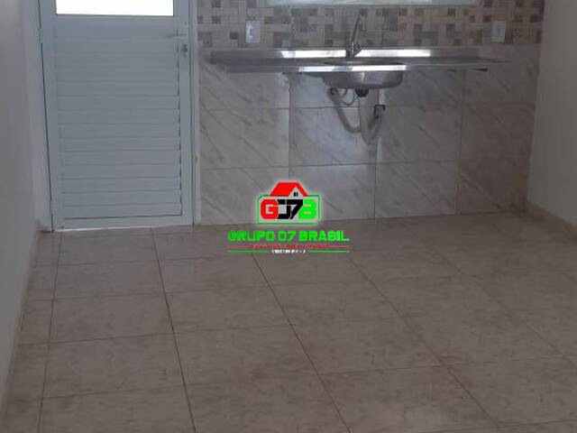 Casa para Venda em São José dos Campos - 4