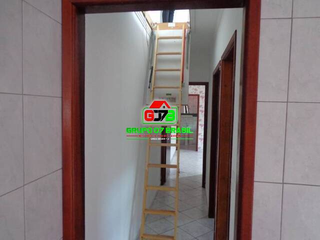 Casa para Venda em São José dos Campos - 5