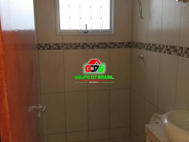 Casa para Venda em São José dos Campos - 3