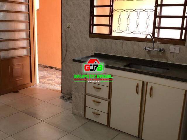 Casa para Venda em São José dos Campos - 3
