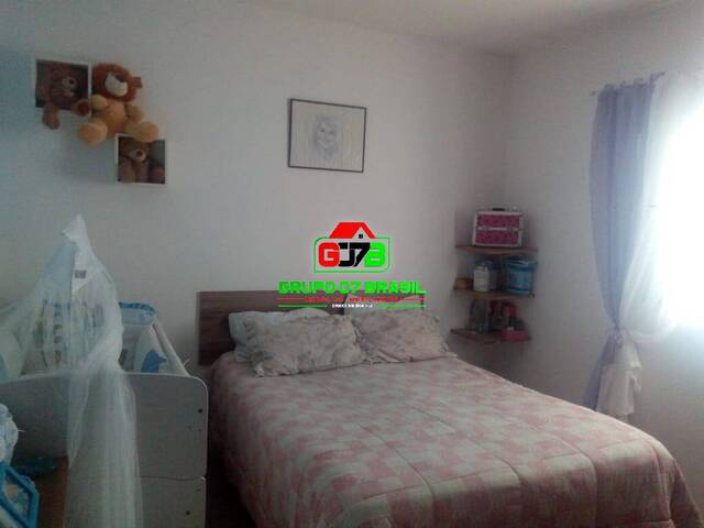 Casa para Venda em São José dos Campos - 3