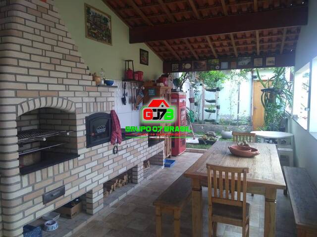 Casa para Venda em São José dos Campos - 2