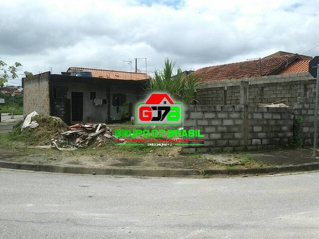 Casa para Venda em São José dos Campos - 3