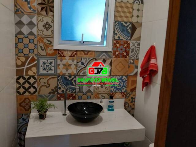 Casa para Venda em São José dos Campos - 3