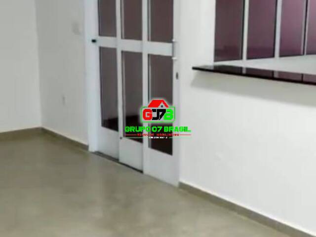 Casa para Venda em São José dos Campos - 2