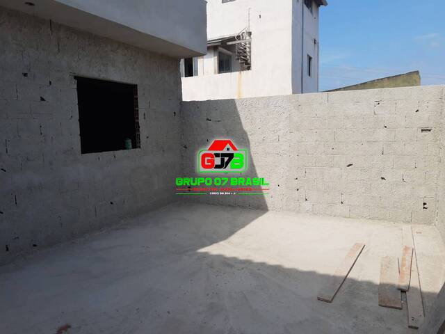 Casa para Venda em São José dos Campos - 3