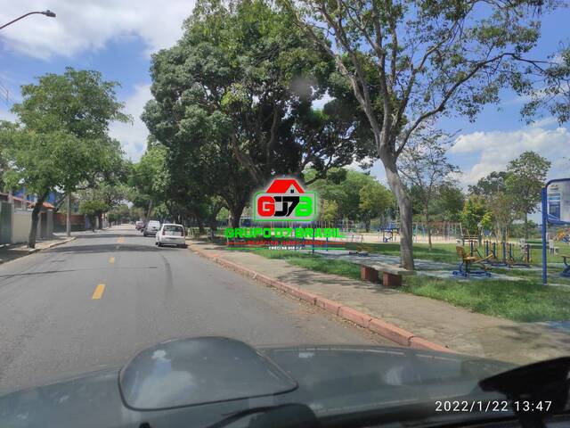 Casa para Venda em São José dos Campos - 2