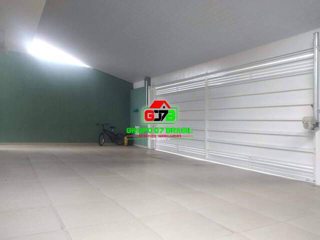 Casa para Venda em São José dos Campos - 3
