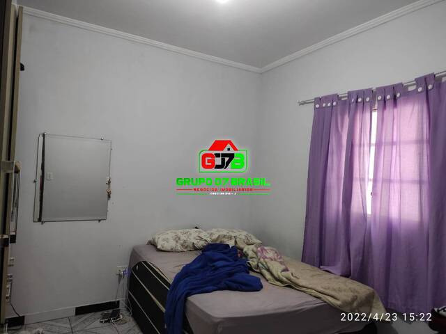 Casa para Venda em São José dos Campos - 3