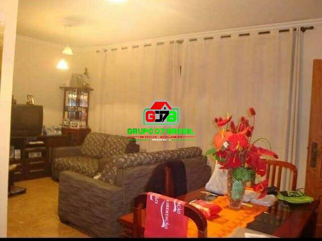 Casa para Venda em São José dos Campos - 4