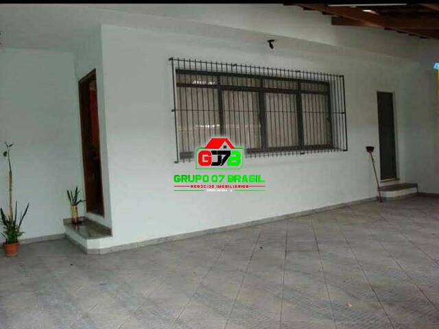 Casa para Venda em São José dos Campos - 2