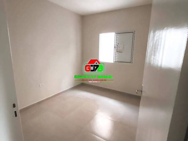 Casa para Venda em São José dos Campos - 3