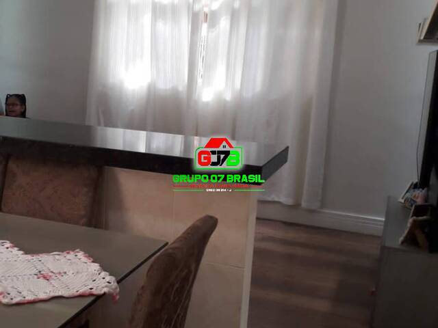 Casa para Venda em São José dos Campos - 2