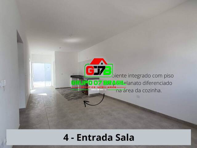 Casa para Venda em São José dos Campos - 4