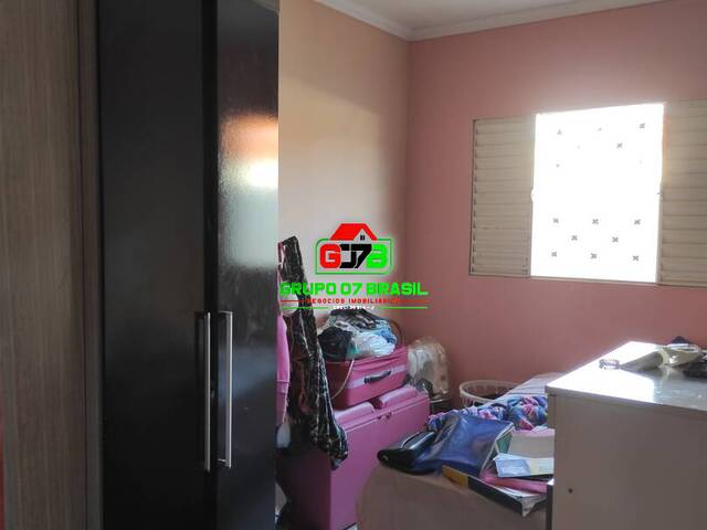 Casa para Venda em São José dos Campos - 5