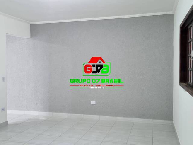 Casa para Venda em São José dos Campos - 3