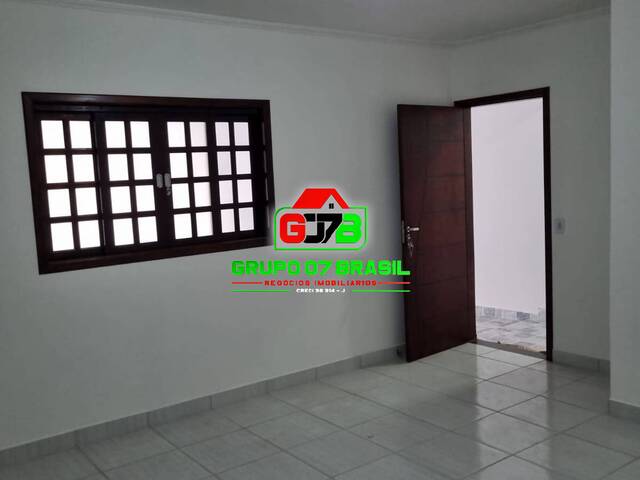 Casa para Venda em São José dos Campos - 2