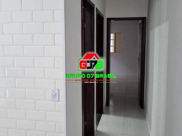 Casa para Venda em São José dos Campos - 4