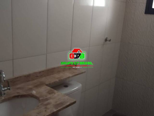 Casa para Venda em São José dos Campos - 3
