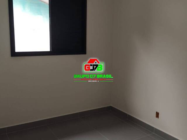 Casa para Venda em São José dos Campos - 4