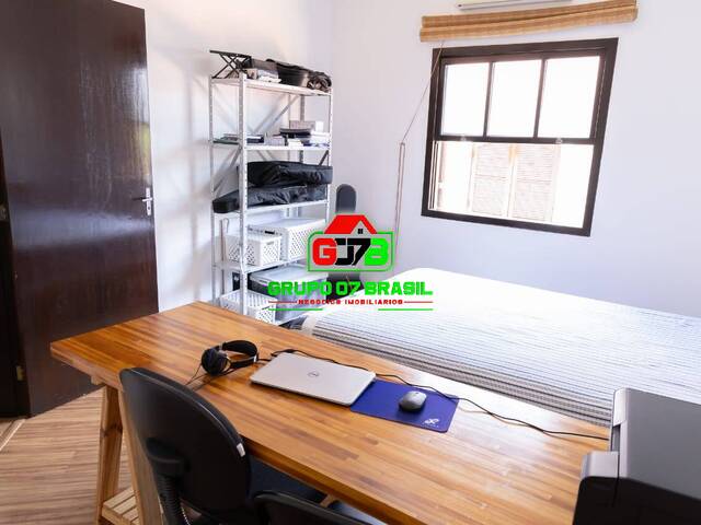 Casa para Venda em Jacareí - 3