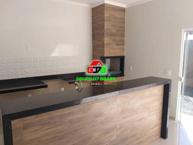Casa para Venda em São José dos Campos - 5