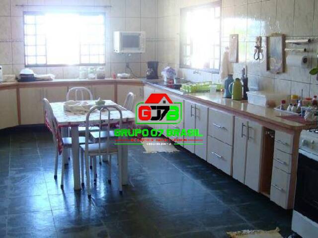 Casa para Venda em São José dos Campos - 2