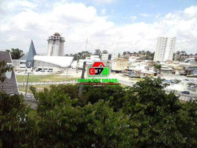 Sobrado em Condomínio para Venda em São José dos Campos - 4