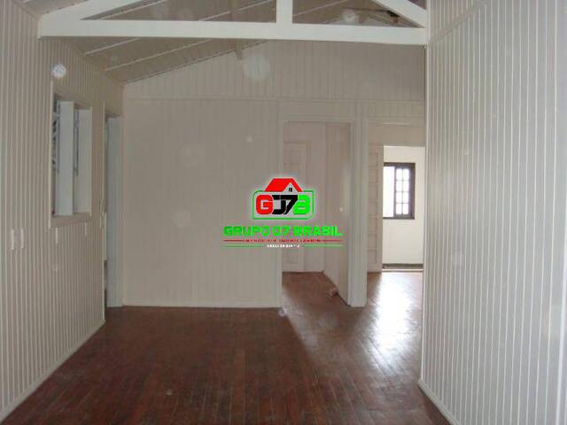 Casa para Venda em São José dos Campos - 4