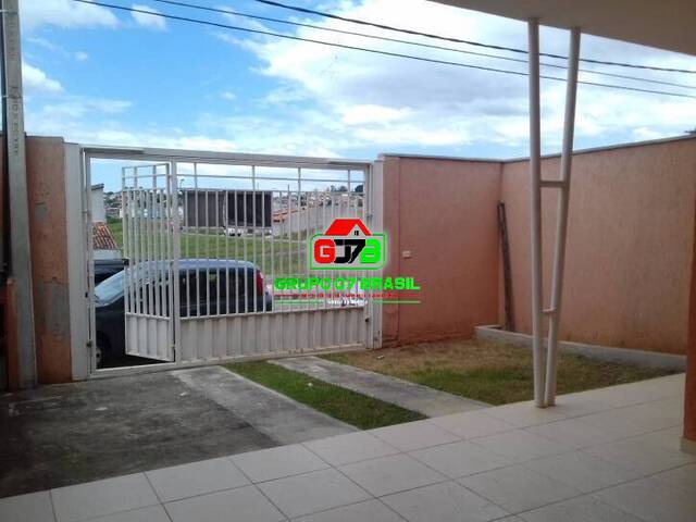 Sobrado para Venda em São José dos Campos - 4
