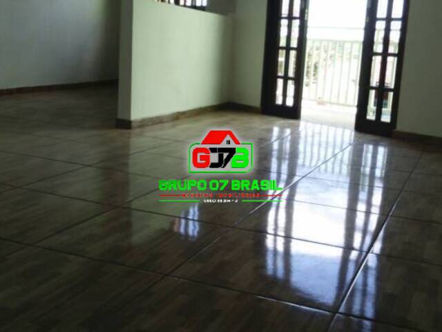 Casa para Venda em São José dos Campos - 3