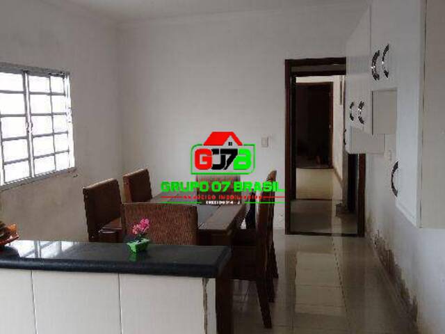 Casa para Venda em São José dos Campos - 2