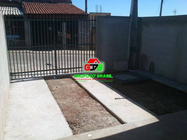 Casa para Venda em São José dos Campos - 4