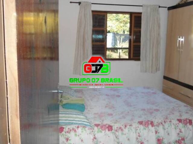 Casa para Venda em São José dos Campos - 4