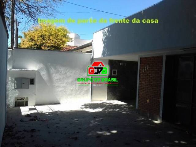 Casa para Venda em São José dos Campos - 3