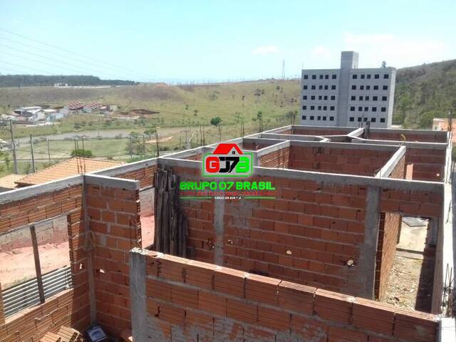 Casa para Venda em São José dos Campos - 2