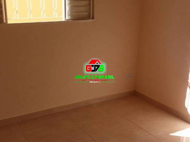 Casa para Venda em São José dos Campos - 3