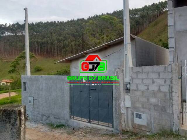 Casa para Venda em Monteiro Lobato - 2