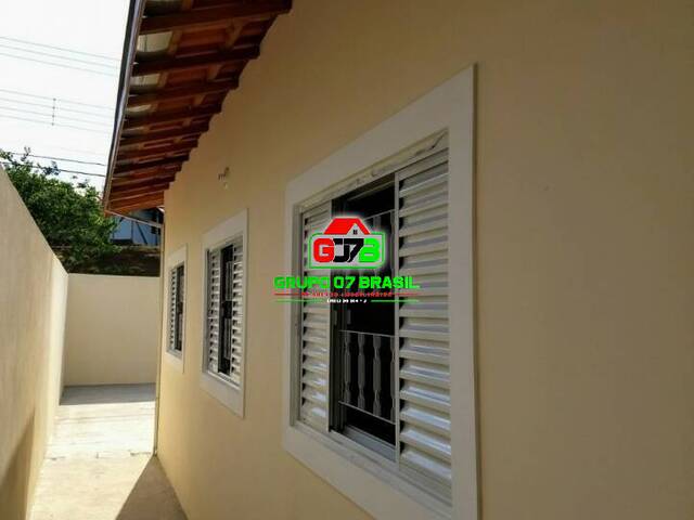 Casa para Venda em São José dos Campos - 2
