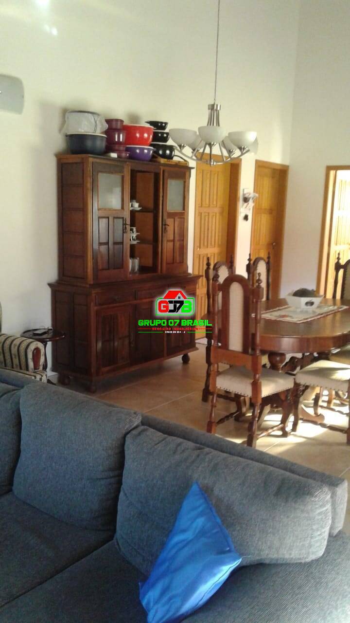 Chácara à venda com 3 quartos, 5800m² - Foto 8