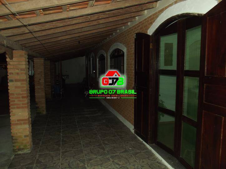 Chácara à venda com 5 quartos, 1350m² - Foto 4