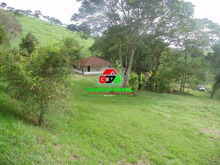 Sítio à venda com 5 quartos, 200m² - Foto 3