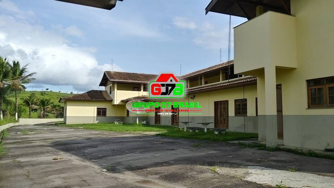Sítio à venda com 10 quartos, 2200m² - Foto 2