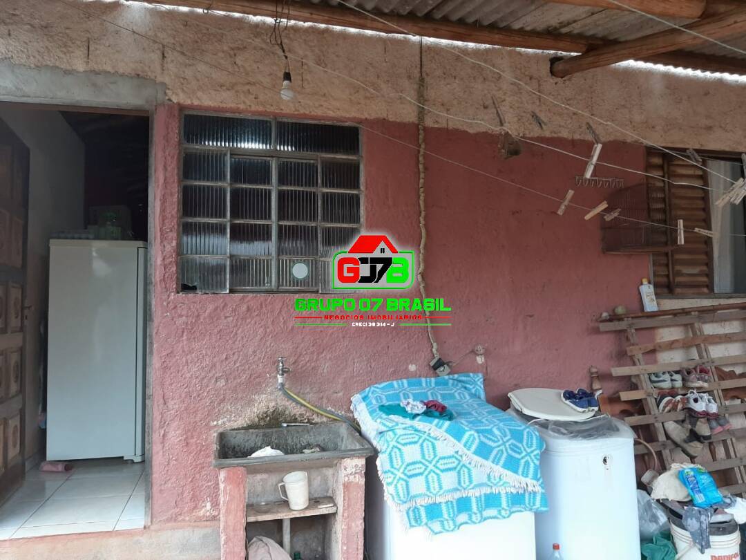 Casa à venda com 3 quartos, 100m² - Foto 11