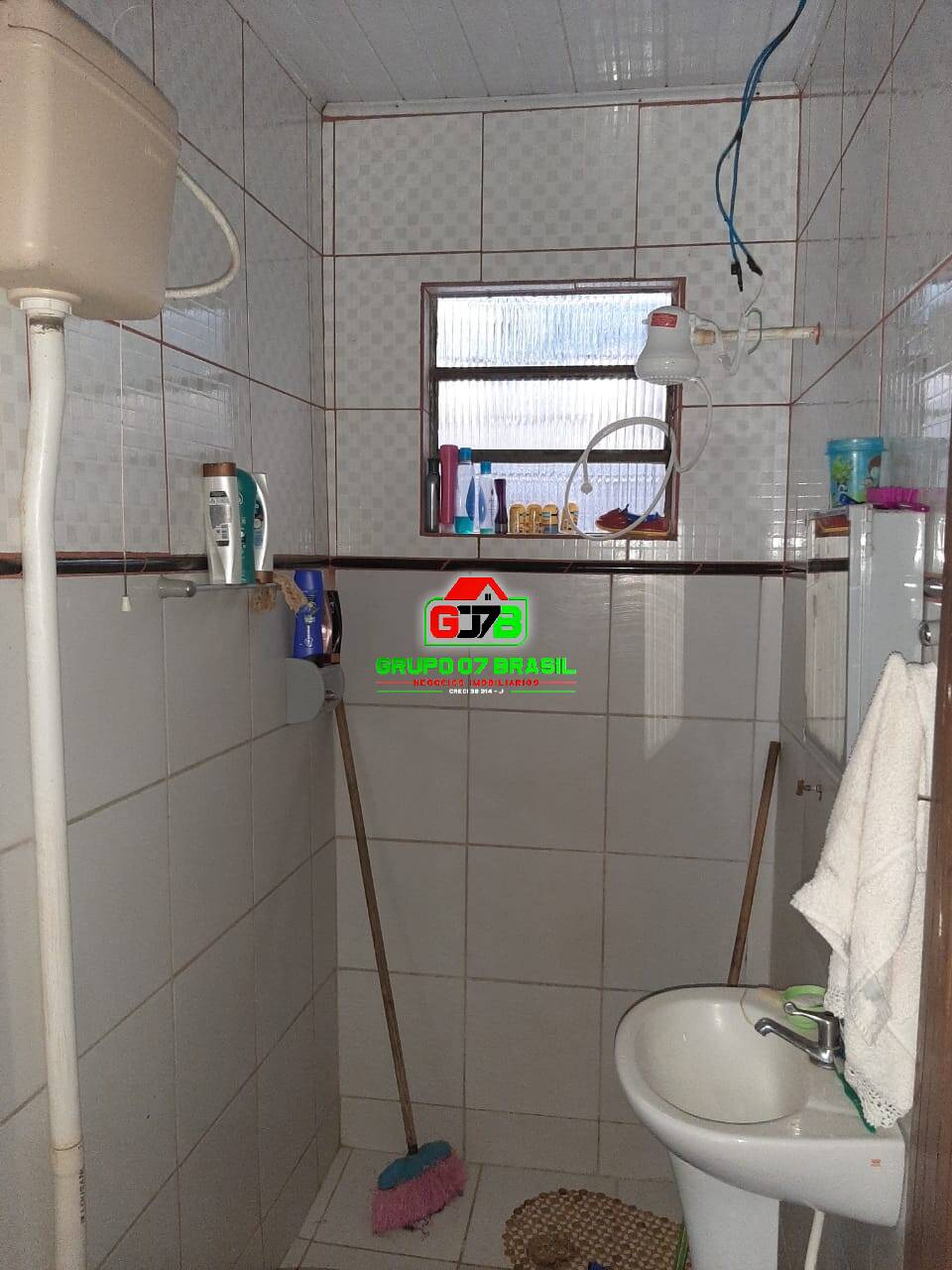 Casa à venda com 3 quartos, 100m² - Foto 2